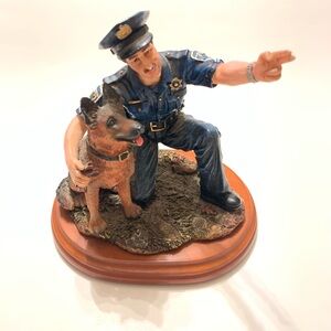 Vanmark Blue Hats of Bravery 1997 Canine Command PE88802 K9 Police Figurine